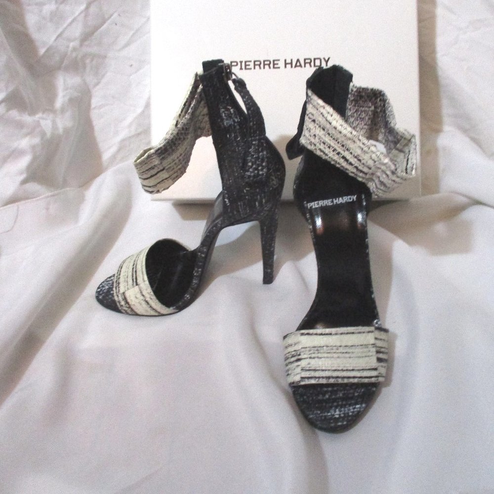 PIERRE HARDY Stiletto High Heel Sandal Shoe 37 BLACK WHITE Back Zip Snake